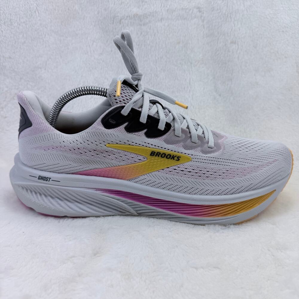 Brooks Women's Ghost 17 Running Shoes Oyster Apricot Pink Size 12 Narrow 2A